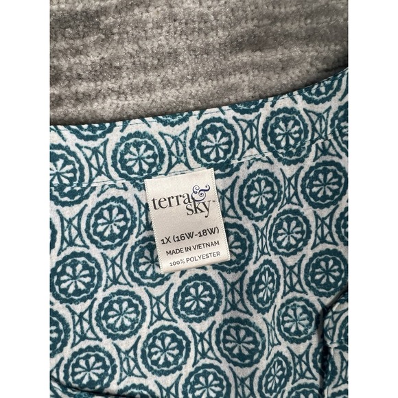 Terra & Sky Top Womens 1X Green‎ Button Up Long Sleeve Polyester Casual - Picture 10 of 14